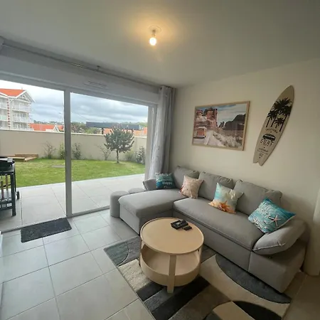 شقة En Rez-de-jardin لاكانو